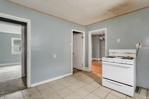 Tiny photo for 619 N Johnson Street, South Bend, IN 46628 (MLS # 202638875)