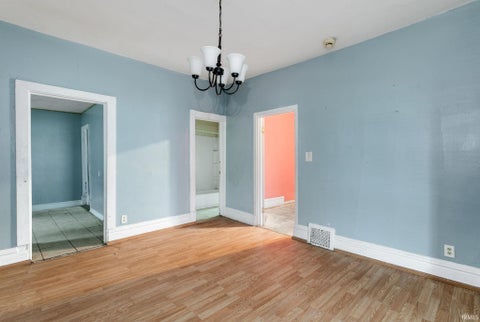 Tiny photo for 619 N Johnson Street, South Bend, IN 46628 (MLS # 202638875)