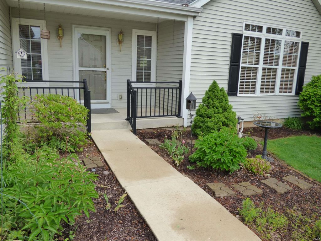 Photo of 6433 Armstrong Drive, South Bend, IN 46614 (MLS # 202616722)