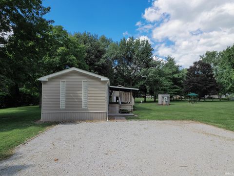 Tiny photo for 6805 E Palmer Drive, Monticello, IN 47960 (MLS # 202538610)
