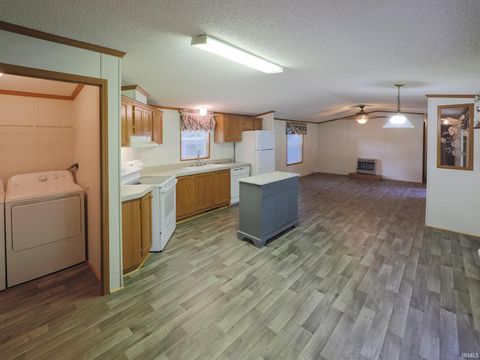 Tiny photo for 6805 E Palmer Drive, Monticello, IN 47960 (MLS # 202538610)