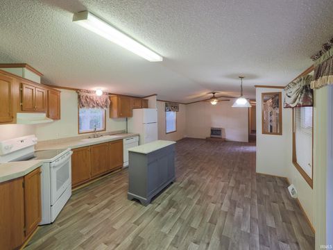 Tiny photo for 6805 E Palmer Drive, Monticello, IN 47960 (MLS # 202538610)