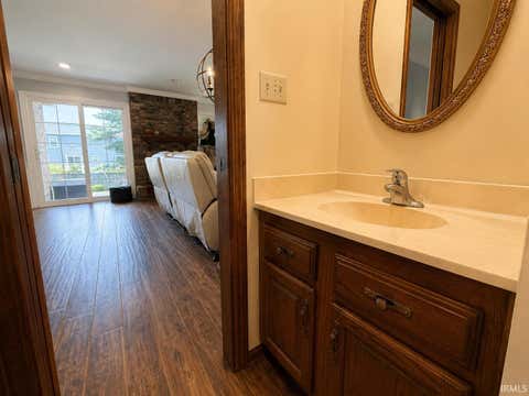 Tiny photo for 6150 Knight Drive, Evansville, IN 47715 (MLS # 202635309)