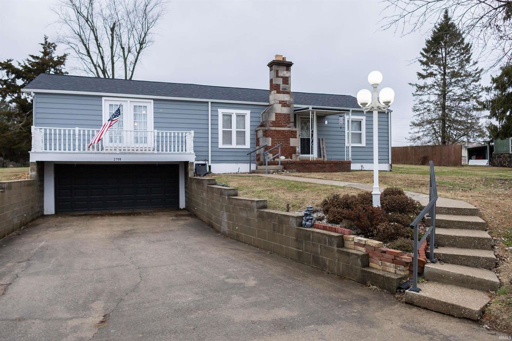Photo of 2709 Western Ave Avenue, Bedford, IN 47421 (MLS # 202549765)