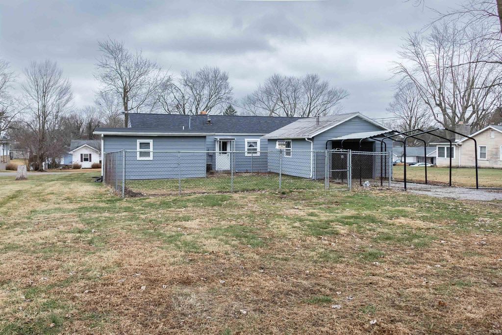 Photo of 2709 Western Ave Avenue, Bedford, IN 47421 (MLS # 202549765)