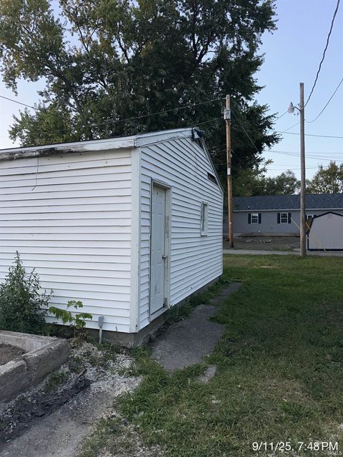 Tiny photo for 68 E Washington Avenue, Peru, IN 46970 (MLS # 202547393)