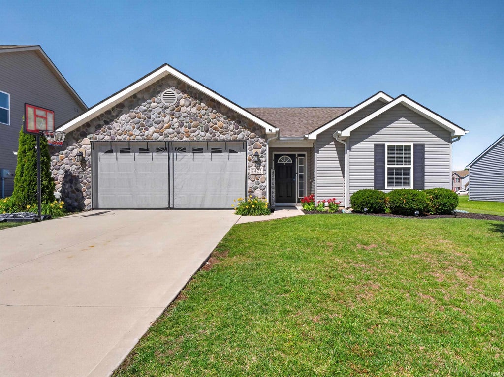 Photo of 2423 Grand Canyon Corridor, Fort Wayne, IN 46808 (MLS # 202623477)