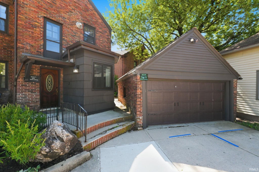 Photo of 3025 N Anthony Boulevard, Fort Wayne, IN 46805 (MLS # 202621988)