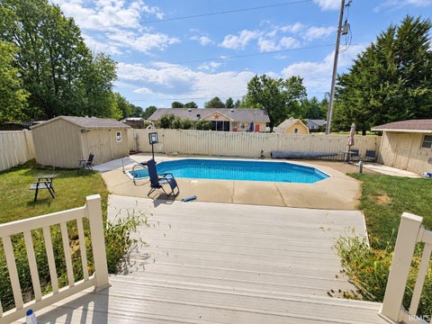 Tiny photo for 517 E Violet Drive, Francesville, IN 47946 (MLS # 202638661)