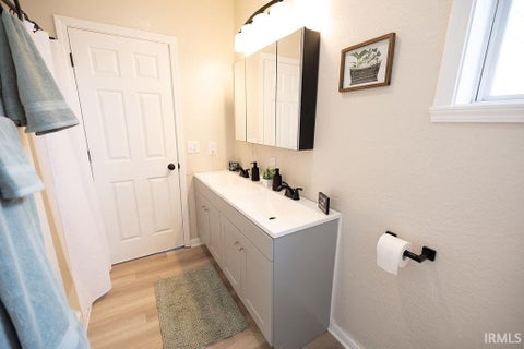 Tiny photo for 908 W Jackson Street, Kokomo, IN 46901 (MLS # 202622739)