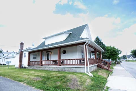 Tiny photo for 908 W Jackson Street, Kokomo, IN 46901 (MLS # 202622739)