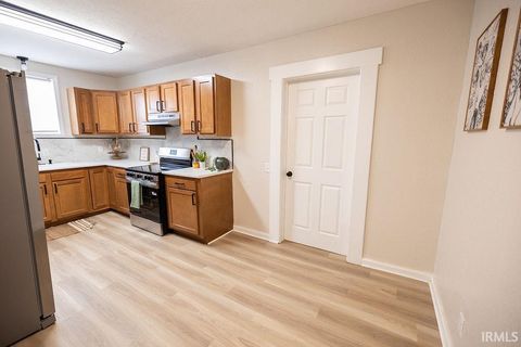 Tiny photo for 908 W Jackson Street, Kokomo, IN 46901 (MLS # 202622739)