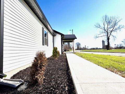 Tiny photo for 103 E Warren Street, Mitchell, IN 47446 (MLS # 202608138)