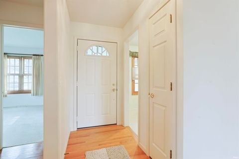 Tiny photo for 6410 Cedar Trail, South Bend, IN 46614 (MLS # 202612696)