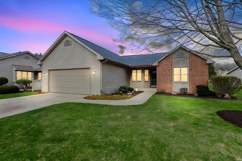 Tiny photo for 6410 Cedar Trail, South Bend, IN 46614 (MLS # 202612696)