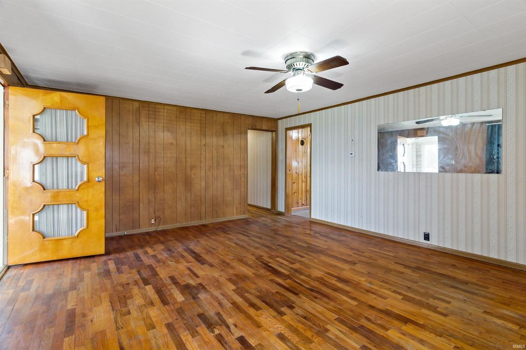 Photo of 4819 S Florence Drive, Marion, IN 46953 (MLS # 202609873)