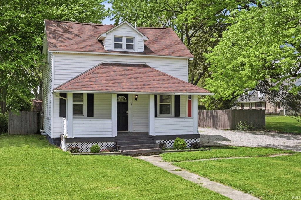 Photo of 1601 S Burlington Drive, Muncie, IN 47302 (MLS # 202616633)