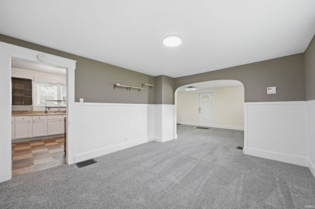 Photo of 1601 S Burlington Drive, Muncie, IN 47302 (MLS # 202616633)