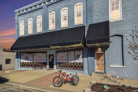 Photo of 100 W Market Street #2C, Warsaw, IN 46580 (MLS # 202606519)