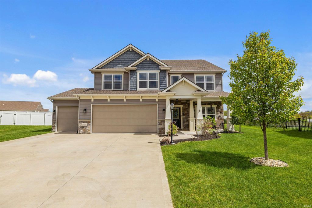 Photo of 1409 Glen Hollow Drive, Fort Wayne, IN 46814 (MLS # 202616494)