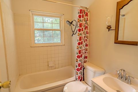 Tiny photo for 2303 Ottawa Dr Dr, Lafayette, IN 47909 (MLS # 202532060)