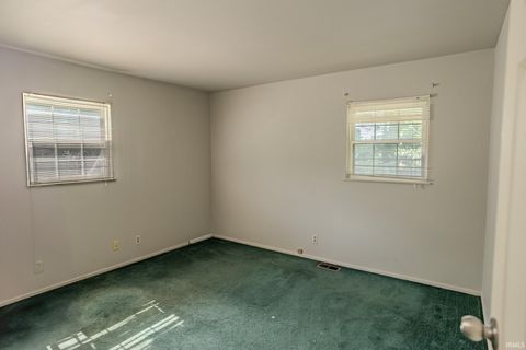 Tiny photo for 2303 Ottawa Dr Dr, Lafayette, IN 47909 (MLS # 202532060)