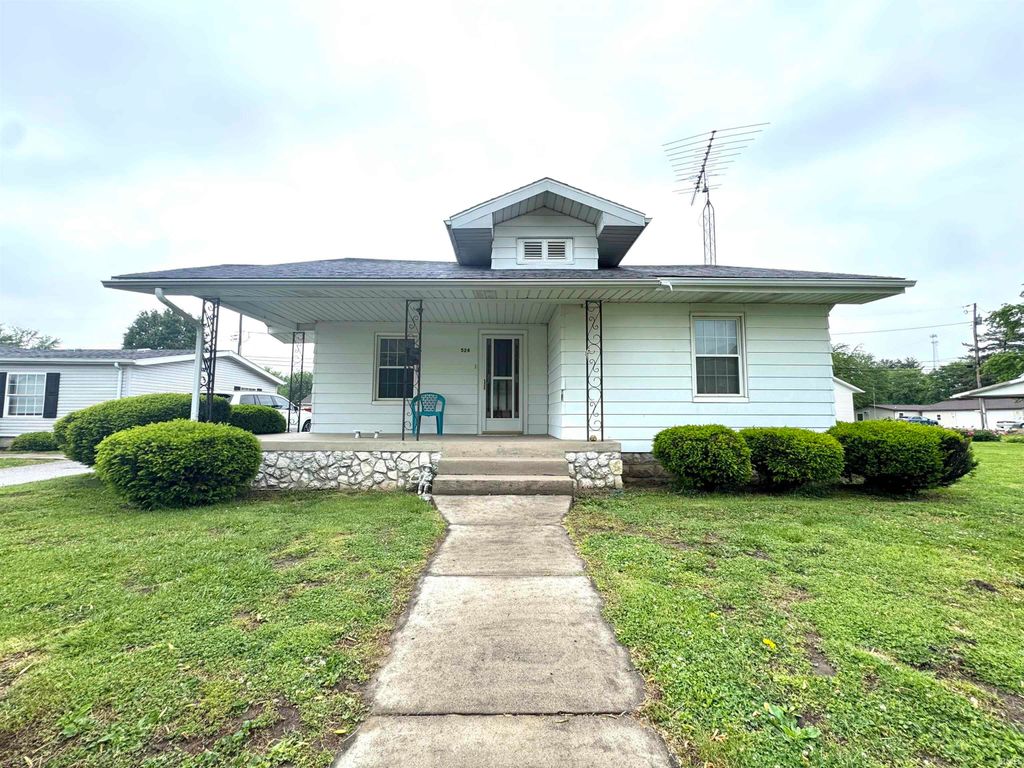 Photo of 524 E Main Street, Jasonville, IN 47438 (MLS # 202616806)