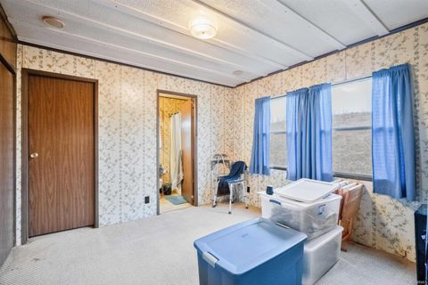 Tiny photo for 4204 N 1350 E, Burnettsville, IN 47926 (MLS # 202600909)