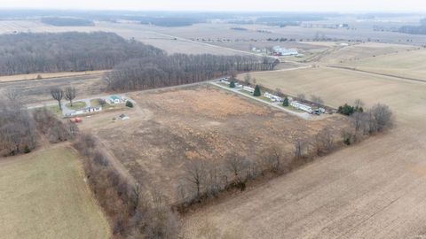 Tiny photo for 4204 N 1350 E, Burnettsville, IN 47926 (MLS # 202600909)