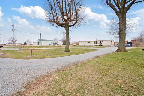 Tiny photo for 4204 N 1350 E, Burnettsville, IN 47926 (MLS # 202600909)