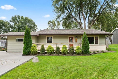 Photo of 2616 Otsego Drive, Fort Wayne, IN 46825 (MLS # 202642507)
