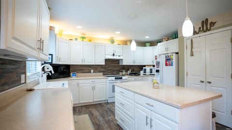 Tiny photo for 6815 Mapleton Drive, Fort Wayne, IN 46845 (MLS # 202610693)