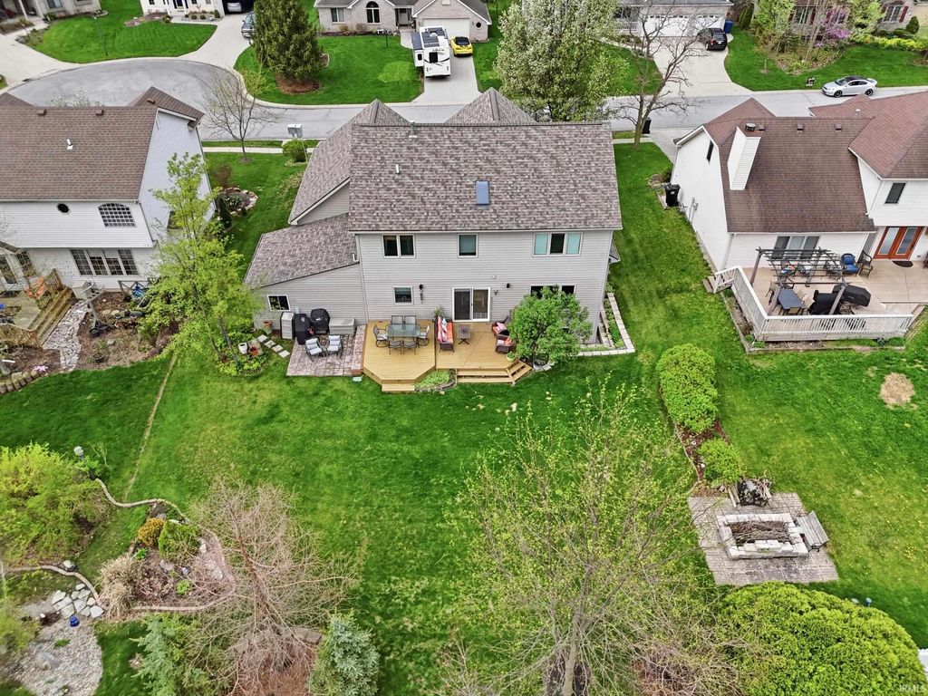 Photo of 6815 Mapleton Drive, Fort Wayne, IN 46845 (MLS # 202610693)