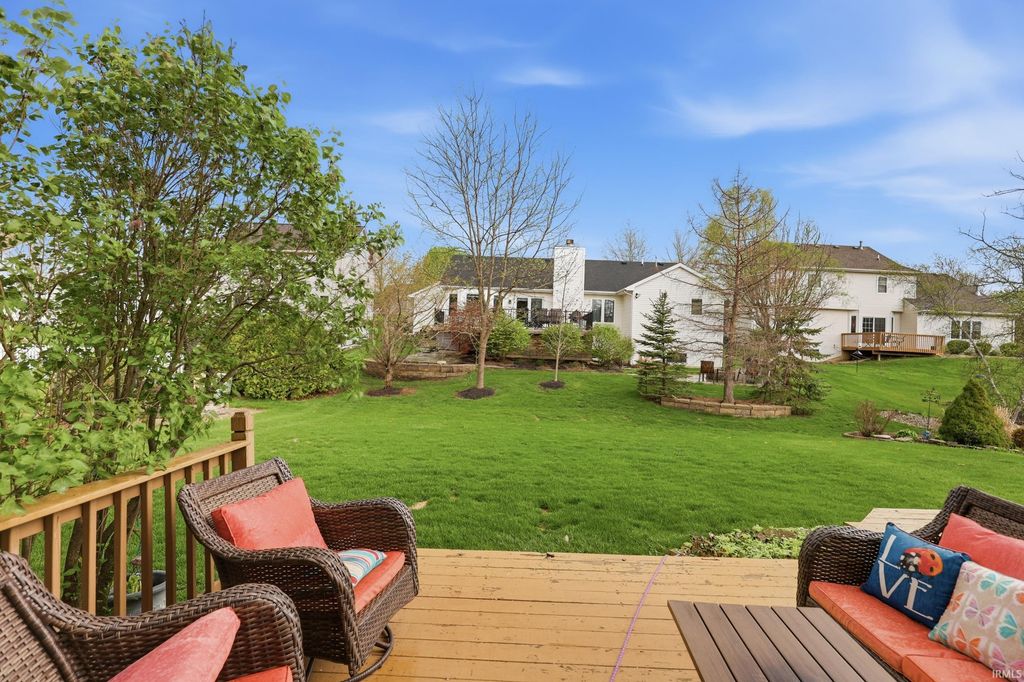 Photo of 6815 Mapleton Drive, Fort Wayne, IN 46845 (MLS # 202610693)