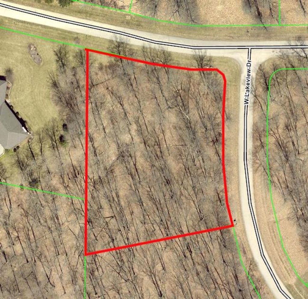 Photo for Corner of W Kim Road and West Lakeview Drive, Peru, IN 46970 (MLS # 202148704)