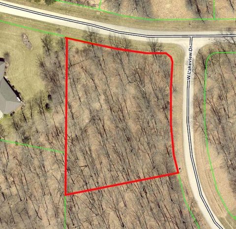 Photo of Corner of W Kim Road and West Lakeview Drive, Peru, IN 46970 (MLS # 202148704)