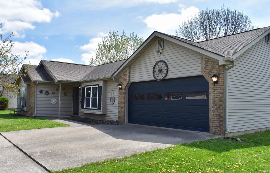 Photo of 103 Dogwood Lane, Portland, IN 47371 (MLS # 202612704)