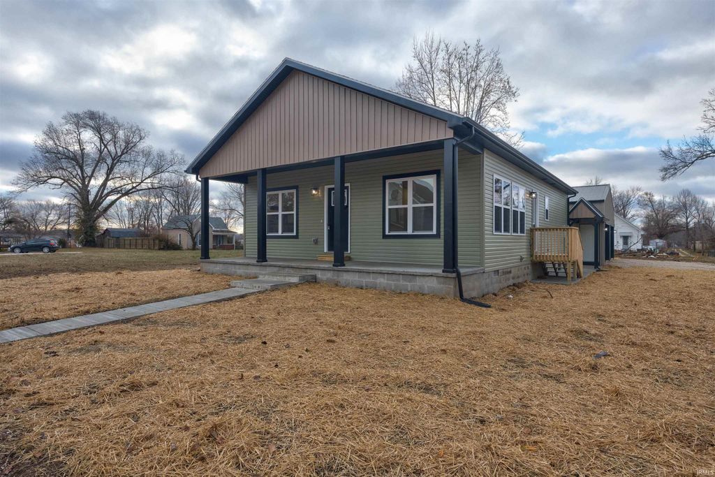 Photo of 227 N Lincoln Street, Oakland City, IN 47660 (MLS # 202628642)