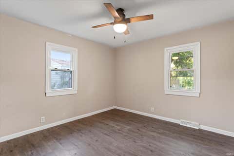 Tiny photo for 117 Graywood Avenue, Elkhart, IN 46516 (MLS # 202635314)