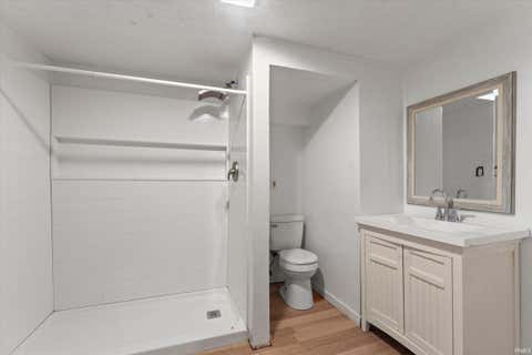 Tiny photo for 117 Graywood Avenue, Elkhart, IN 46516 (MLS # 202635314)