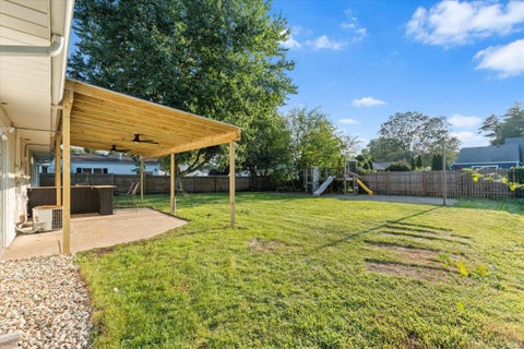 Tiny photo for 117 Graywood Avenue, Elkhart, IN 46516 (MLS # 202635314)