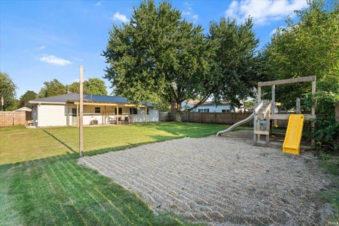 Tiny photo for 117 Graywood Avenue, Elkhart, IN 46516 (MLS # 202635314)