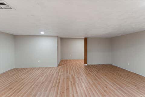 Tiny photo for 117 Graywood Avenue, Elkhart, IN 46516 (MLS # 202635314)