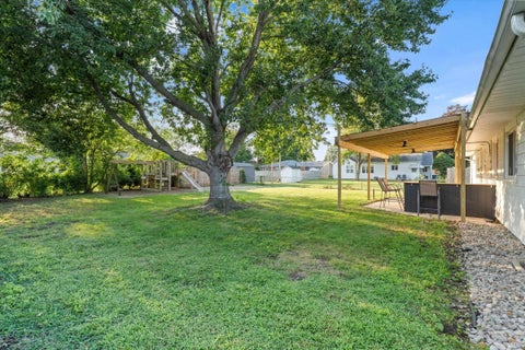 Tiny photo for 117 Graywood Avenue, Elkhart, IN 46516 (MLS # 202635314)