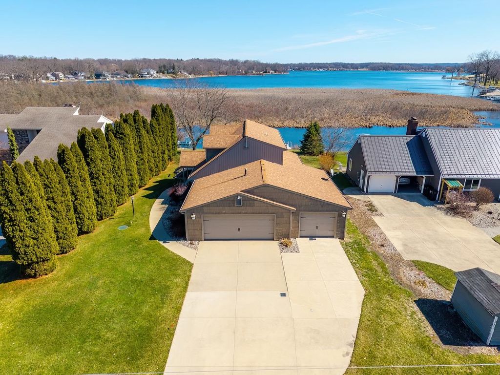 Photo of 195 Lane 230a Jimmerson Lk, Angola, IN 46703 (MLS # 202607878)