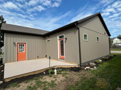 Tiny photo for 111 S Fremont Street, Peru, IN 46970 (MLS # 202630097)