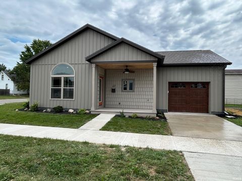 Photo of 111 S Fremont Street, Peru, IN 46970 (MLS # 202630097)