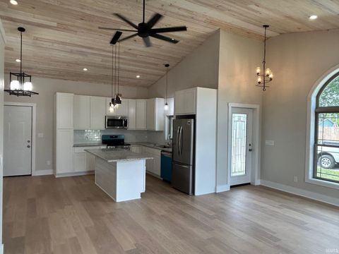 Tiny photo for 111 S Fremont Street, Peru, IN 46970 (MLS # 202630097)