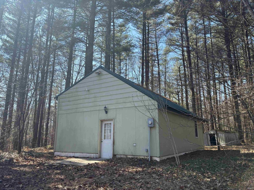 Photo of 4687 N Pine Drive, Solsberry, IN 47459 (MLS # 202609463)