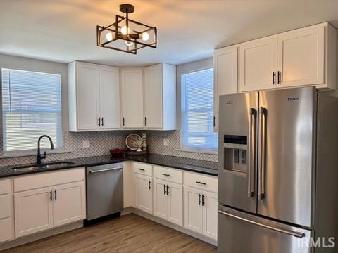 Tiny photo for 522 E Main Street, Peru, IN 46970 (MLS # 202548395)